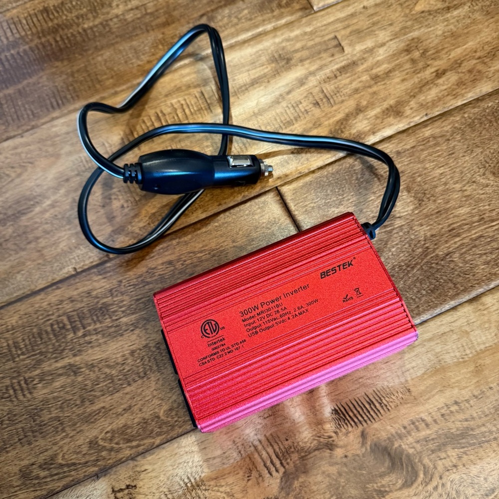 BESTEK Red Power Inverter - Picture 2 of 5